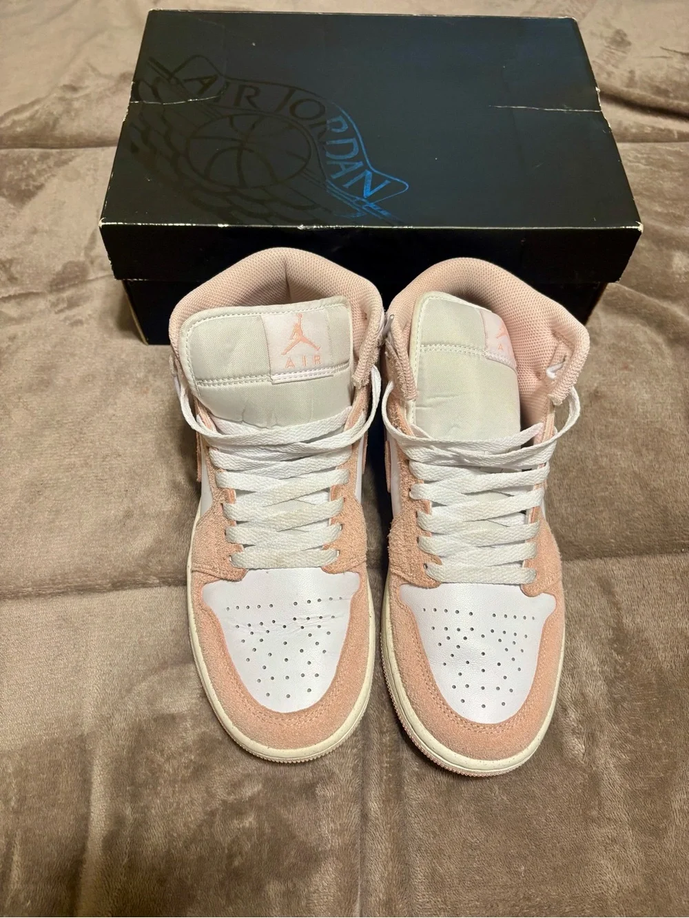 2024 Air Jordan 1 Mid SE 'Legend Pink'